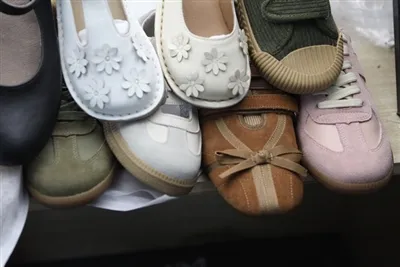 차가운 시멘트 신발과 주사 산들 신발의 차이 이해